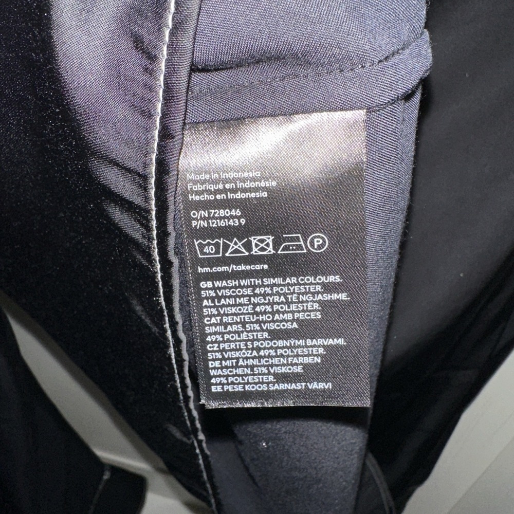 H&M Womens Long Sleeve Shirt Viscose Size Medium‎ Black - Picture 4 of 4